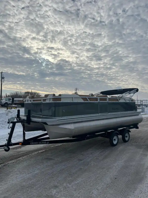 2025 Tahoe 2180 Sport Rear Bench Pontoon