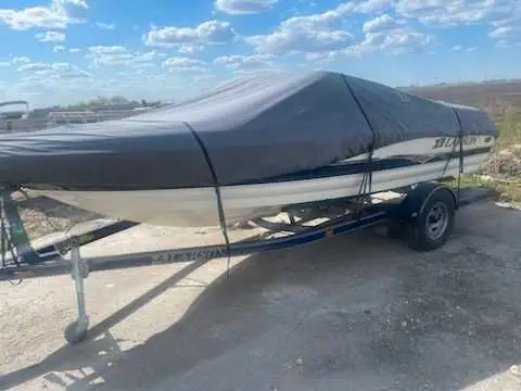 2004 Larson 180 Bow Rider