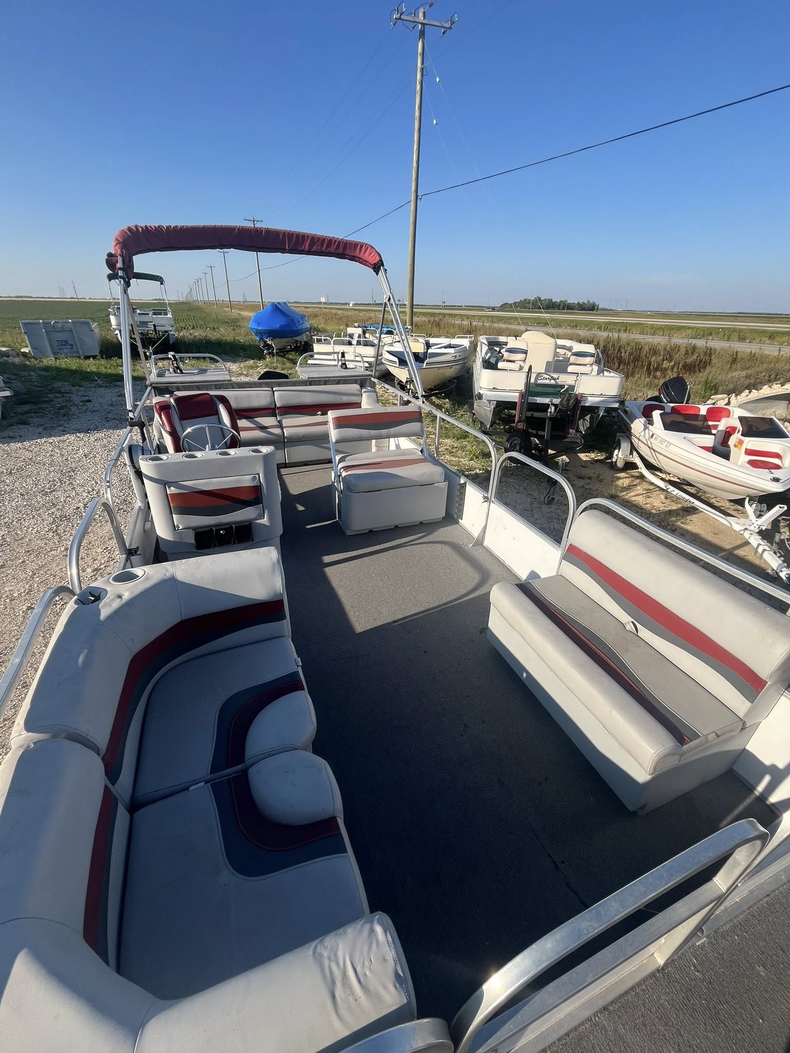 1986 Starcraft 22ft pontoon