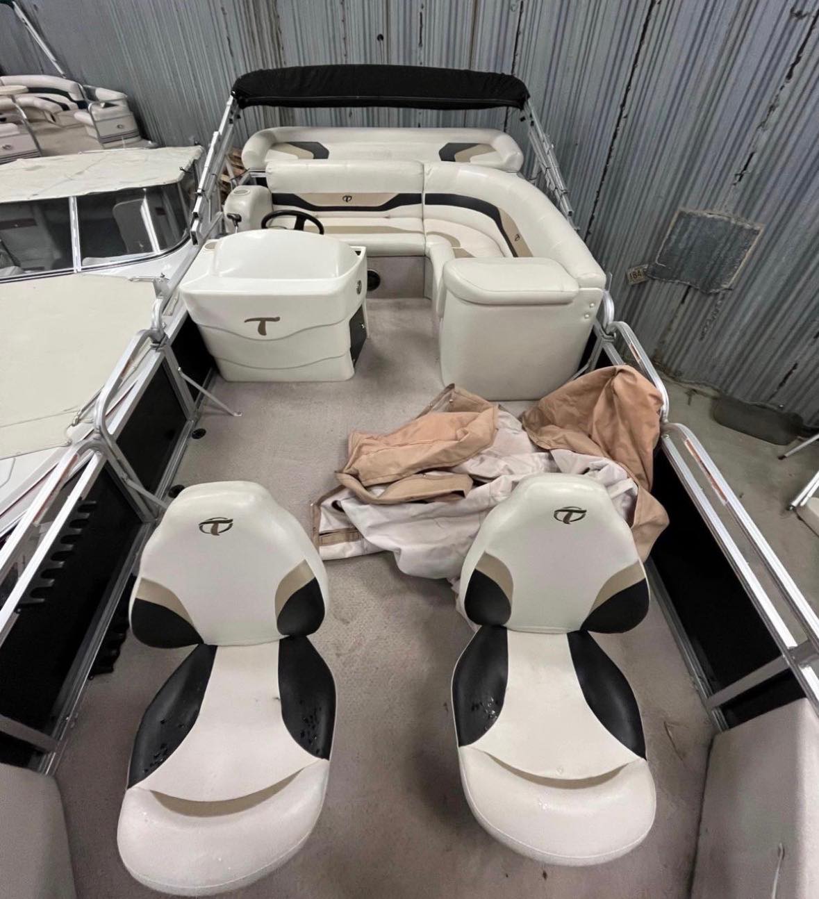 2011 Tahoe 1675 with 30 Mercury 4 Stroke