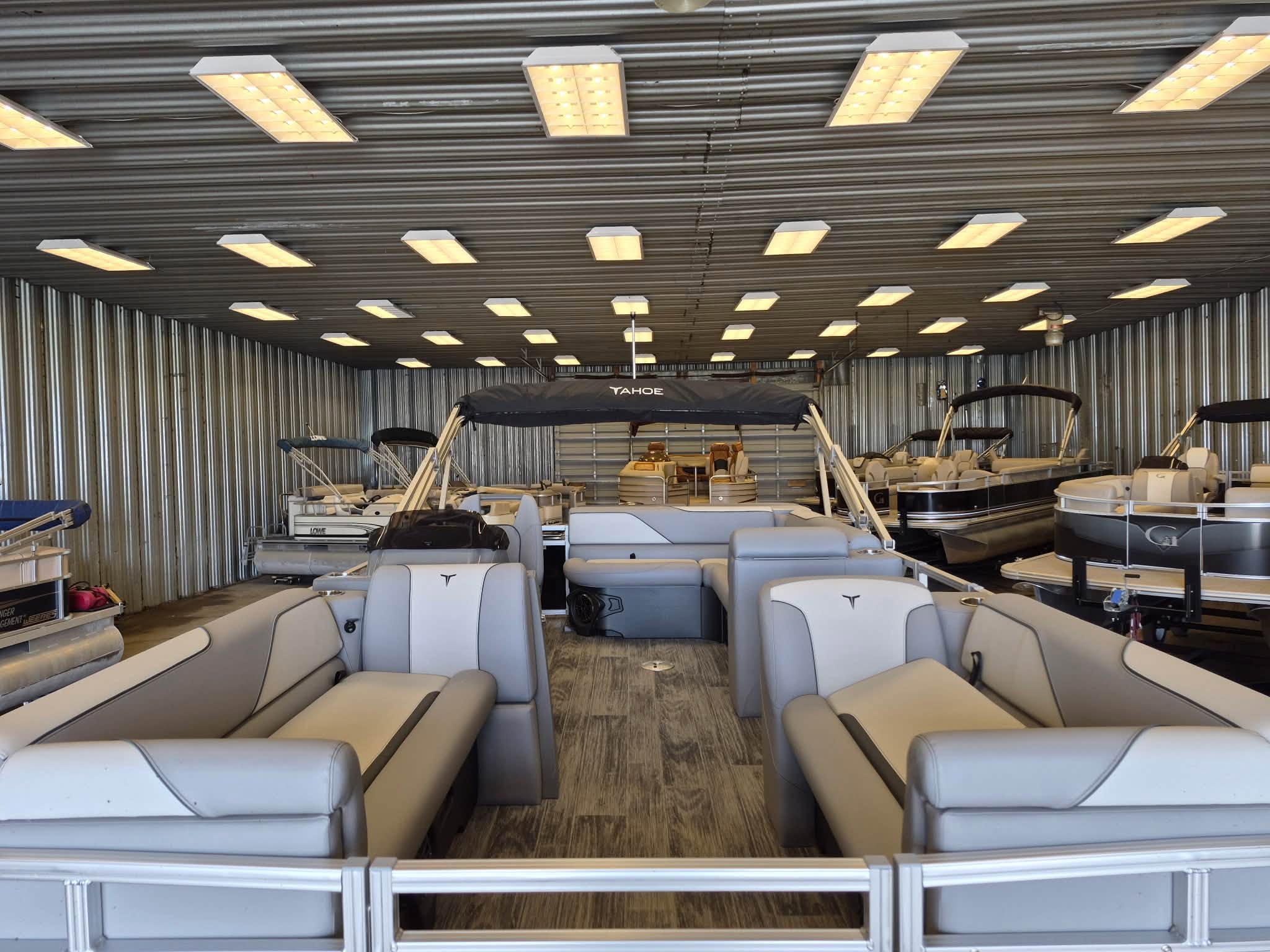 2026 Tahoe 21ft pontoon NEVER SEEN WATER - Image 7
