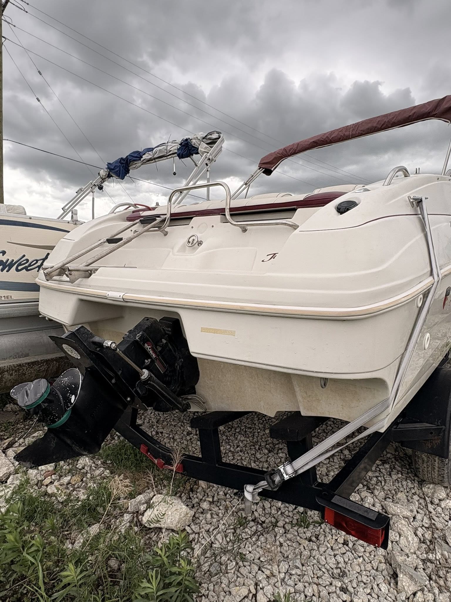 1998 Mariah 210 Deckboat - Image 4