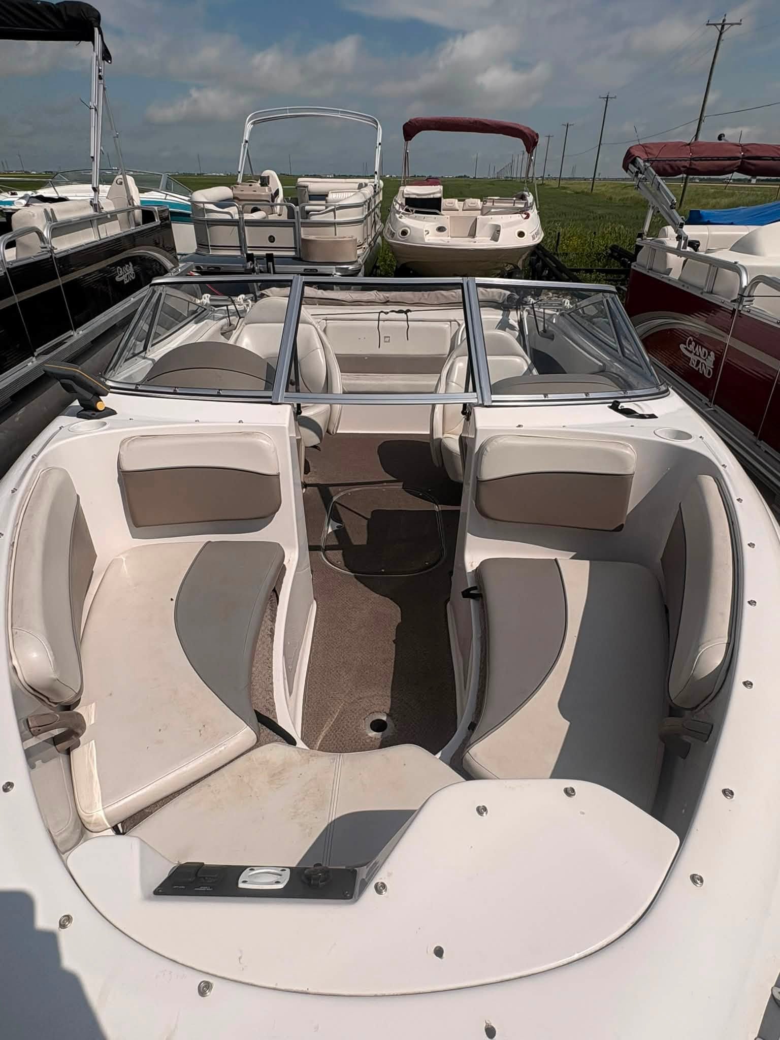 2003 4Winns 180 Freedom F/S Boat - Image 8