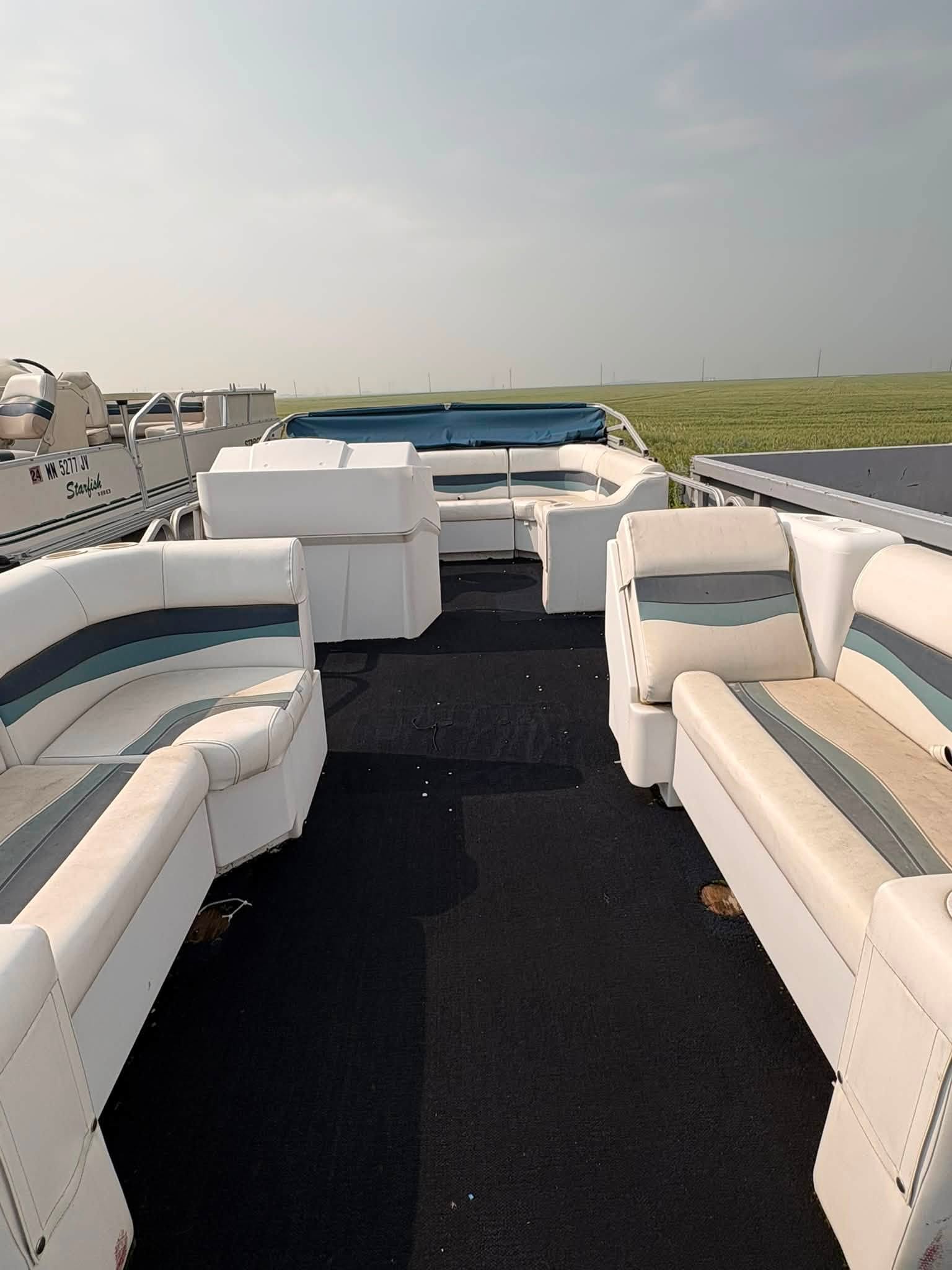 Pontoons at $5995?? YUP! (Lowe) - Image 4
