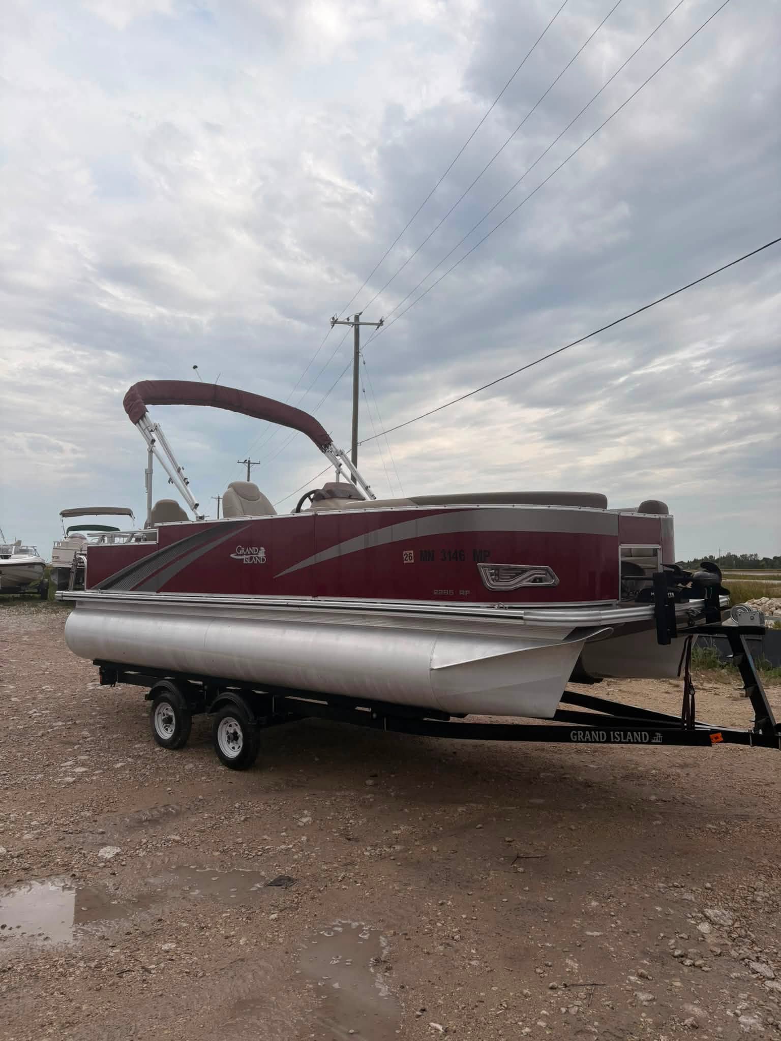 2022 Tahoe 2385 Rear Fish Pontoon - Image 3