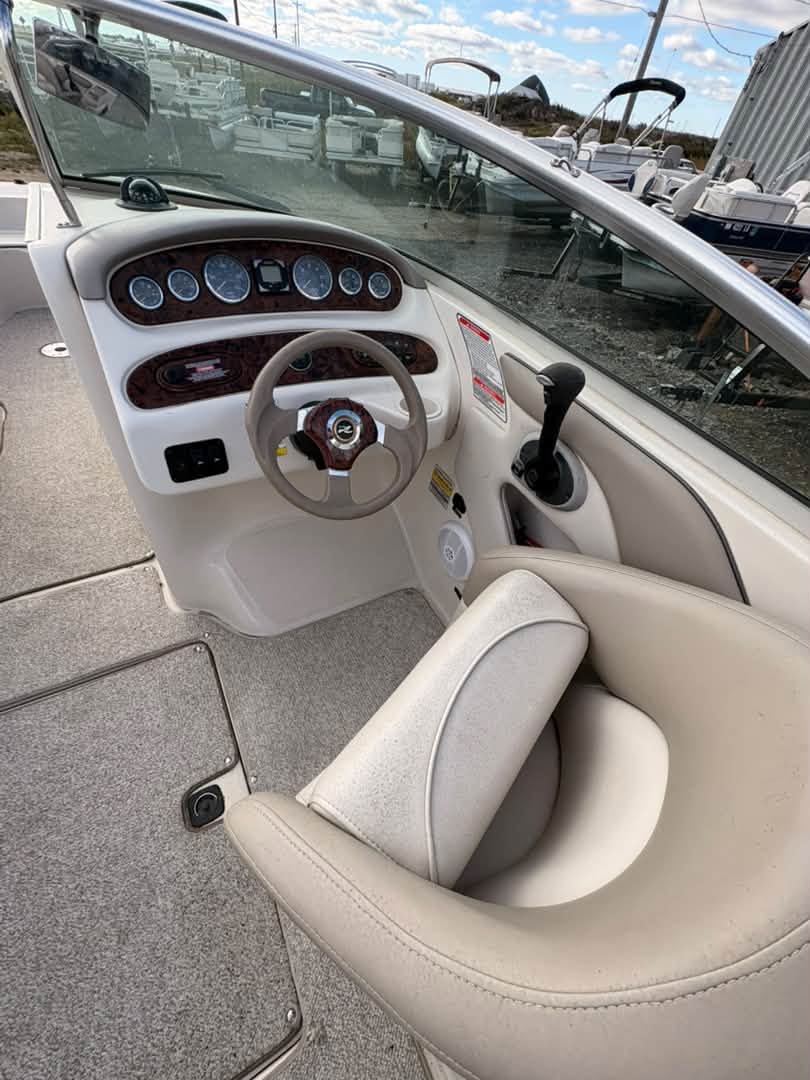 2003 Sea Ray 240 Sundeck Boat - Image 6