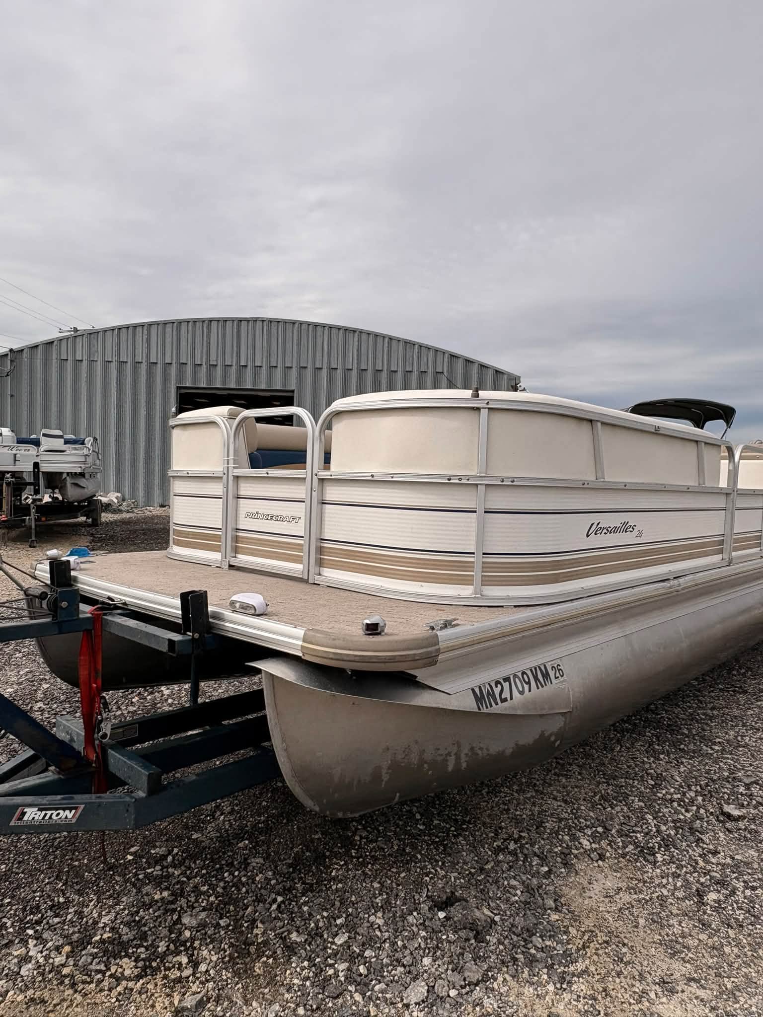 1999 Princecraft 240 Versailles Pontoon - Image 13