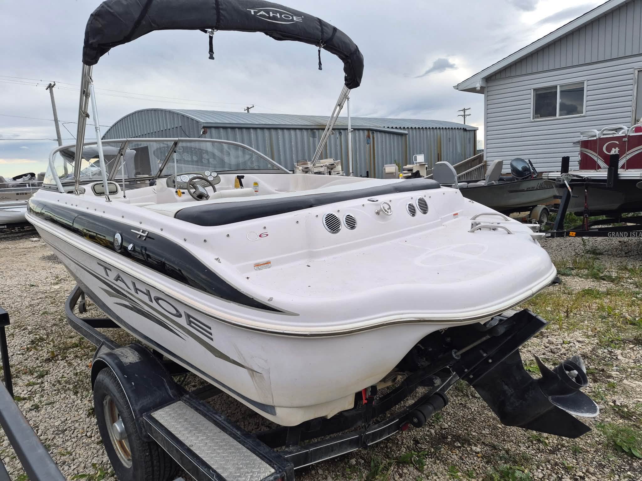 2005 Tahoe 195 Bow Rider - Image 9