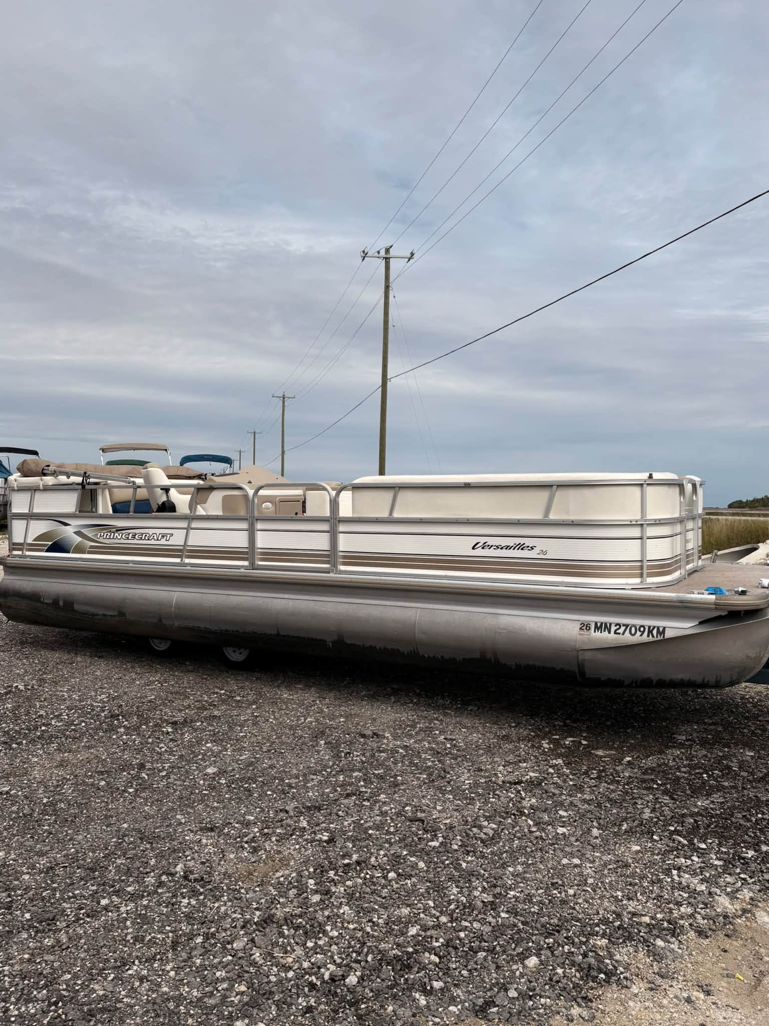 1999 Princecraft 240 Versailles Pontoon